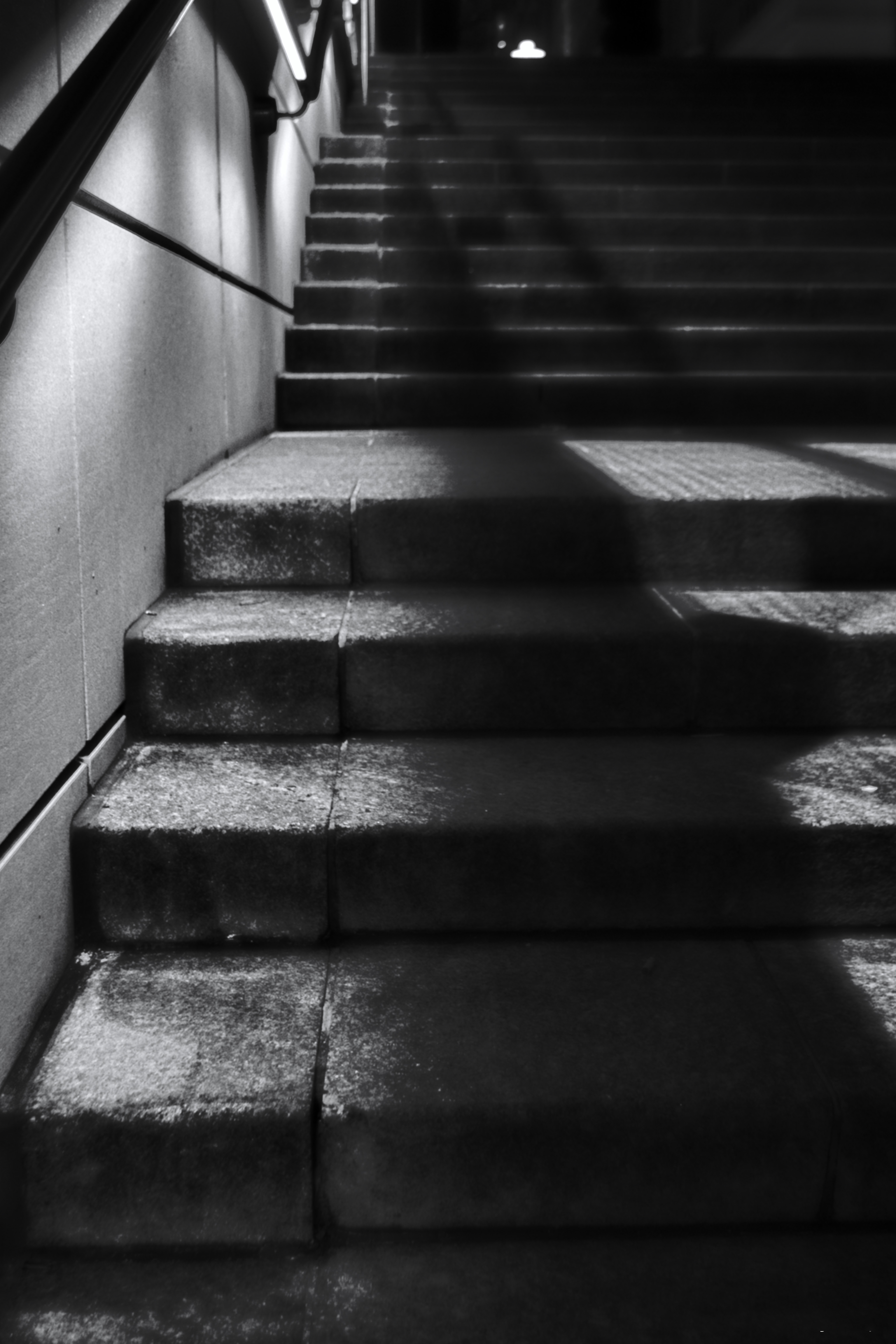 stairs-at-night-dark-shadows-shutterbug